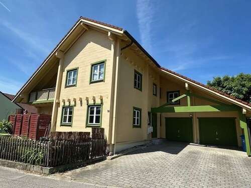 Foto - Haus zum Kaufen in Mengkofen 439.000,00 € 243.13 m²