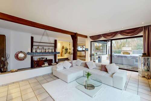 Foto - Haus zum Kaufen in Ratingen 880.000,00 € 268 m²
