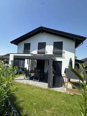 Foto - Haus zum Mieten in Sankt Katharinen (Landkreis Neuwied) 2.950,00 € 180 m²