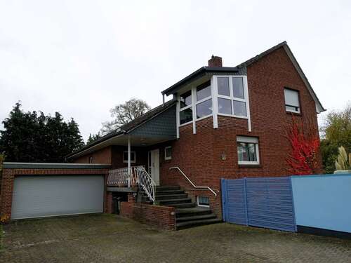 Foto - Haus zum Kaufen in Edemissen Voigtholz-Ahlemissen 395.000,00 € 202 m²