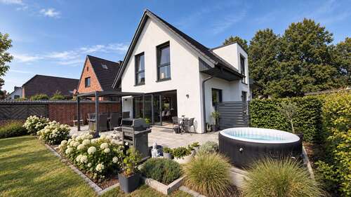 Foto - Haus zum Kaufen in Moorrege 629.000,00 € 132 m²