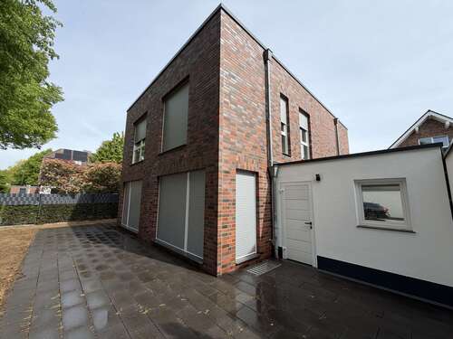 Foto - Haus zum Mieten in Meerbusch 3.200,00 € 200 m²