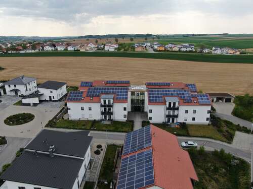 Foto - Wohnung zum Mieten in Leiblfing 760,00 € 86.02 m²