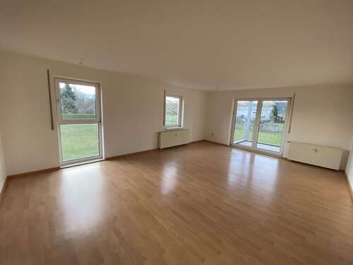 Foto - Wohnung zum Mieten in Triestewitz 410,00 € 74 m²