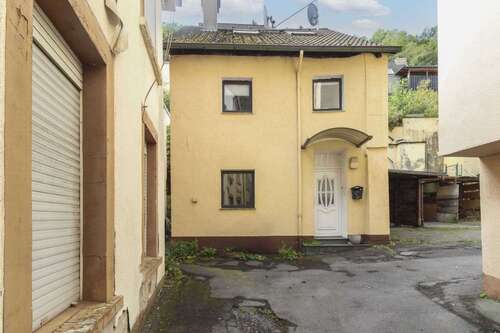 Foto - Haus zum Kaufen in Altena 115.000,00 € 140.01 m²