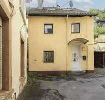 Haus zum Kaufen in Altena 115.000,00 € 140.01 m²