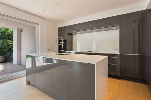 Foto - Haus zum Kaufen in Liederbach am Taunus 885.000,00 € 169 m²