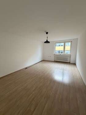 Foto - Wohnung zum Mieten in Frankfurt am Main 850,00 € 80 m²