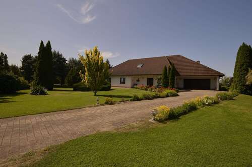 Foto - Haus zum Kaufen in Treuenbrietzen 800.000,00 € 277 m²
