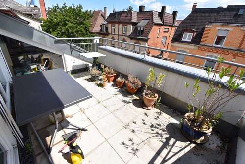 Foto - Haus zum Kaufen in Stuttgart Bad Cannstatt 2.499.000,00 € 643.3 m²
