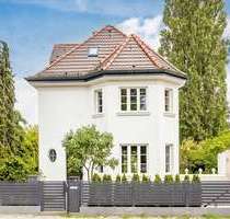 Haus zum Kaufen in Berlin 1.890.000,00 € 235 m²