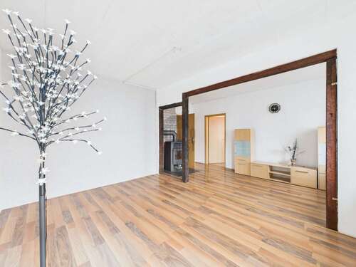 Foto - Haus zum Kaufen in Eime 155.000,00 € 215 m²