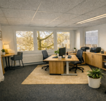 Büro in Eningen unter Achalm 2.530,00 € 363 m²