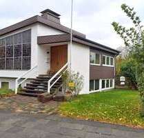 Haus zum Kaufen in Höxter 249.000,00 € 226 m²