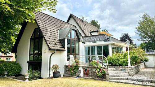 Foto - Haus zum Kaufen in Hamburg Rahlstedt 949.000,00 € 165.53 m²