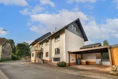 Foto - Haus zum Kaufen in Altenkirchen 499.000,00 € 563 m²