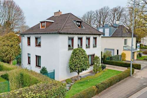 Foto - Haus zum Kaufen in Aachen 995.000,00 € 215 m²