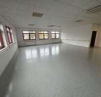 Büro in Kehl 2.000,00 € 250 m² - 2.000,00 EUR Kaltmiete, ca.  250,00 m² in Kehl (PLZ: 77694)