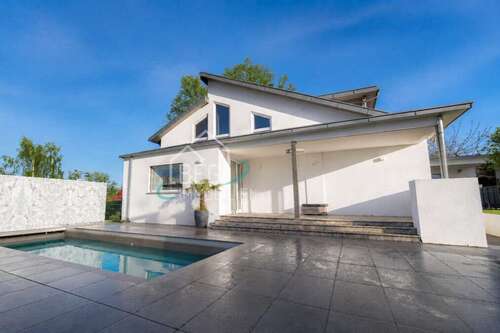 Foto - Haus zum Kaufen in Mainhardt 699.000,00 € 195.73 m²