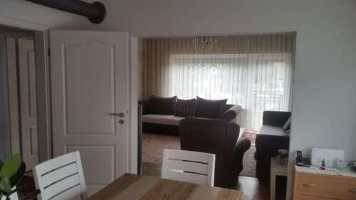 Foto - Haus zum Kaufen in Oberlemp asslar 355.000,00 € 316 m²