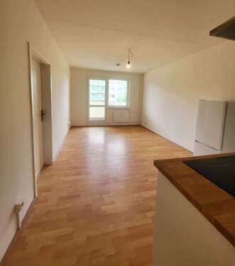 Foto - Wohnung zum Mieten in Rötha 440,00 € 58 m²