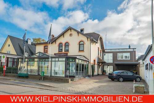 Foto - Haus zum Kaufen in Uetersen 569.000,00 € 298 m²