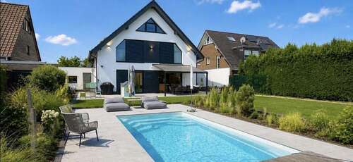 Foto - Haus zum Kaufen in Mönchengladbach 1.490.000,00 € 240 m²