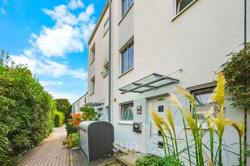 Foto - Haus zum Mieten in Wiesbaden 2.400,00 € 125.87 m²