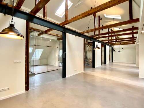Foto - Büro in Frankfurt am Main 4.950,00 € 258 m²