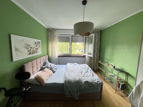 Foto - Wohnung zum Kaufen in Düsseldorf 249.000,00 € 97.6 m²