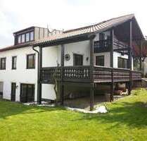 Haus zum Mieten in Uttenreuth 2.950,00 € 316 m²