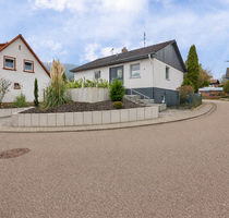 Haus zum Kaufen in Lug 375.000,00 € 1 m²