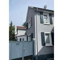 Haus zum Kaufen in Dreieich 320.000,00 € 107.85 m²