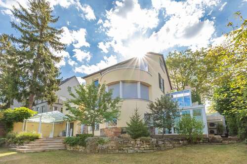 Foto - Haus zum Kaufen in Wiesbaden 1.350.000,00 € 290 m²