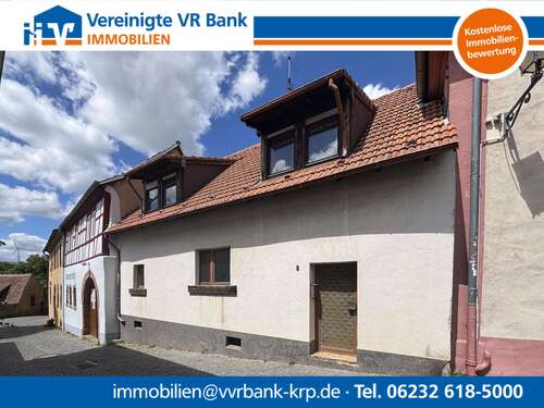 Foto - Haus zum Kaufen in Neuleiningen 128.000,00 € 115 m²