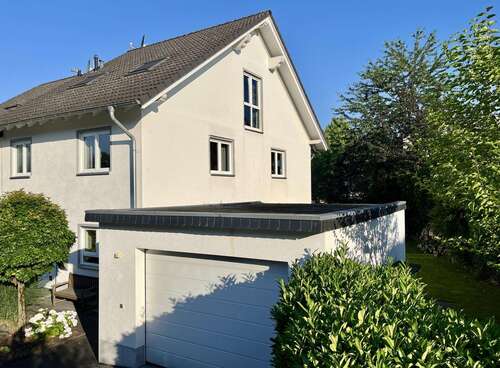 Foto - Haus zum Kaufen in Hennef 659.000,00 € 175 m²