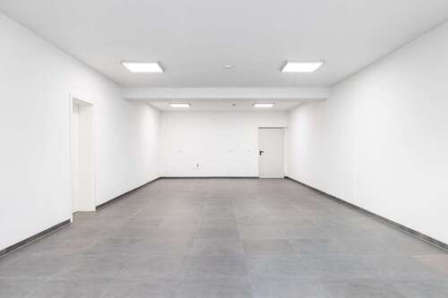 Foto - Büro in Neusäß 830,32 € 142.2 m²