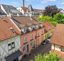 Haus zum Kaufen in Konstanz 1.500.000,00 € 373 m²