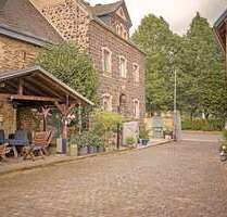 Haus zum Kaufen in Naunheim 320.000,00 € 195 m²