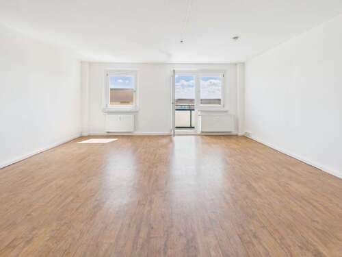 Foto - Wohnung zum Mieten in Chemnitz 308,00 € 54.12 m²