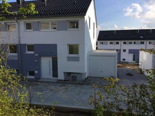 Foto - Haus zum Kaufen in Großmehring 749.000,00 € 144 m²