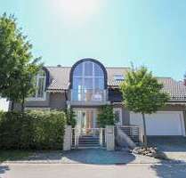 Haus zum Kaufen in Forstinning 1.890.000,00 € 302 m²