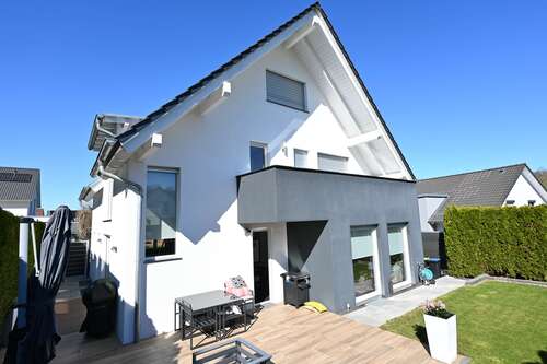 Foto - Haus zum Kaufen in Grossbettlingen 1.260.000,00 € 264.86 m²