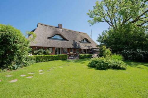 Foto - Haus zum Kaufen in Pronstorf 779.000,00 € 179.97 m²