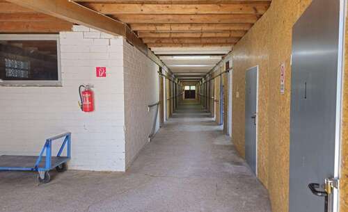 Foto - Halle in Baden-Württemberg - Schwieberdingen 135,00 €