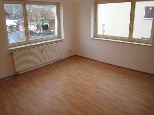 Foto - Wohnung zum Mieten in Poppenhausen 320,00 € 36 m²