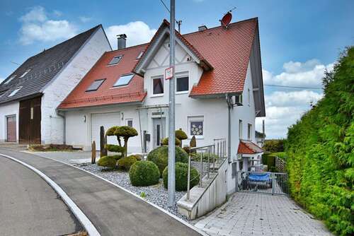 Foto - Haus zum Kaufen in Laichingen Machtolsheim 724.900,00 € 209 m²