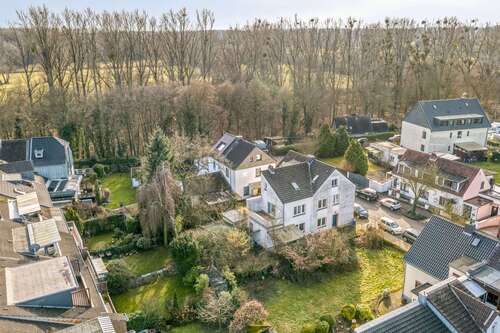 Foto - Haus zum Kaufen in Düsseldorf 399.000,00 € 127.45 m²