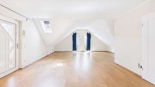 Foto - Wohnung zum Mieten in Rohr 810,00 € 93 m²