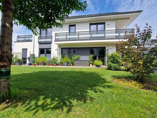 Foto - Haus zum Kaufen in Schildow 1.650.000,00 € 300 m²